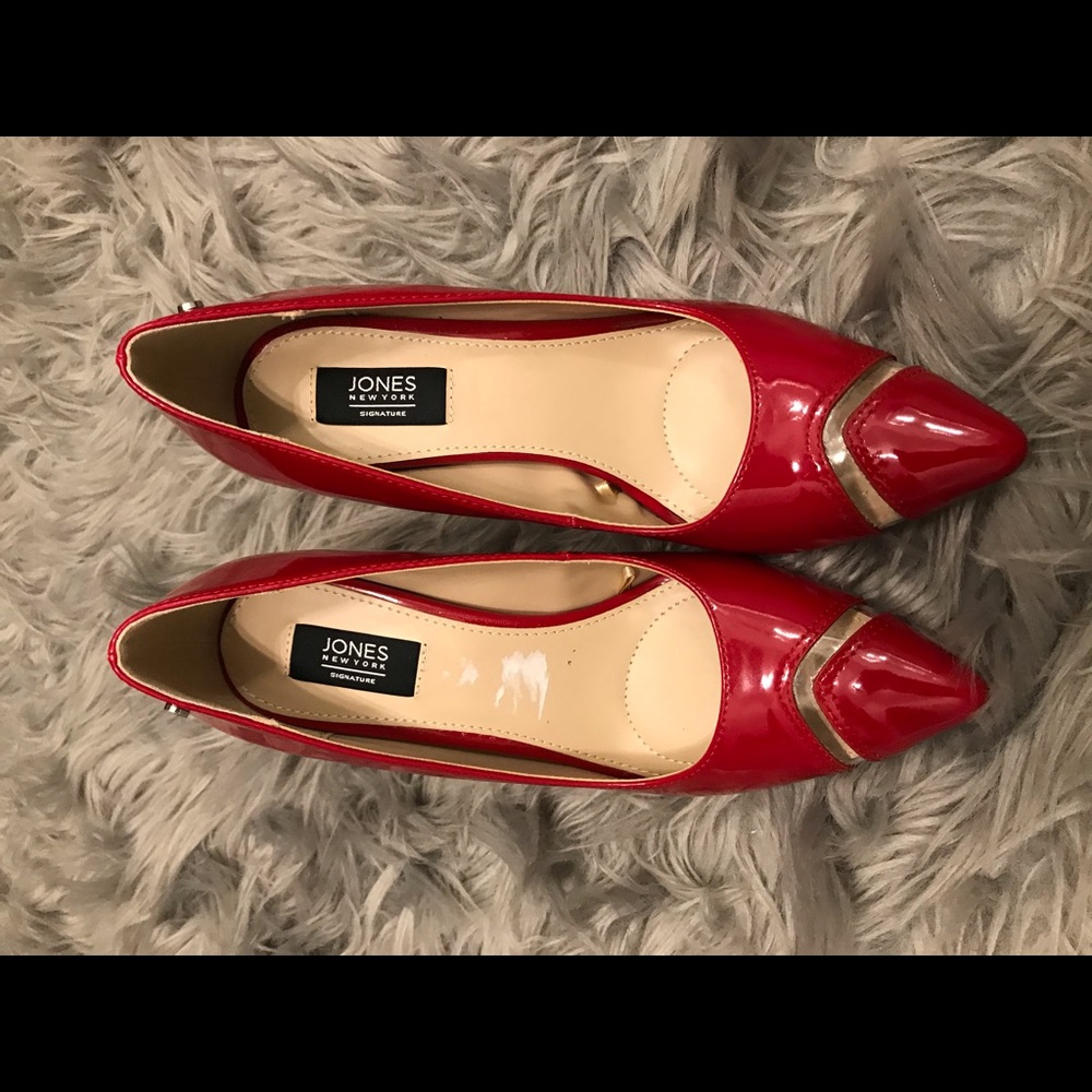 Jones New York red pump